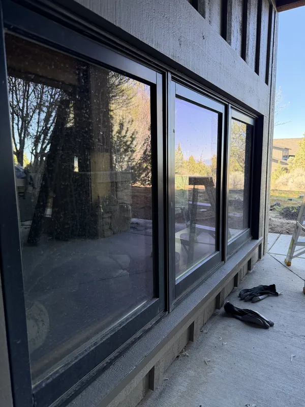 Dirty windows before Stellar's service