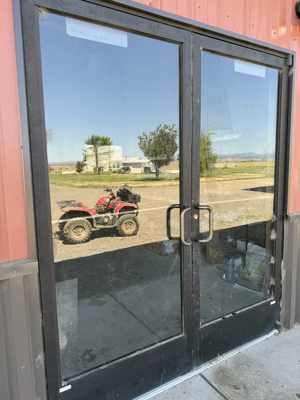 Dirty windows before Stellar's service